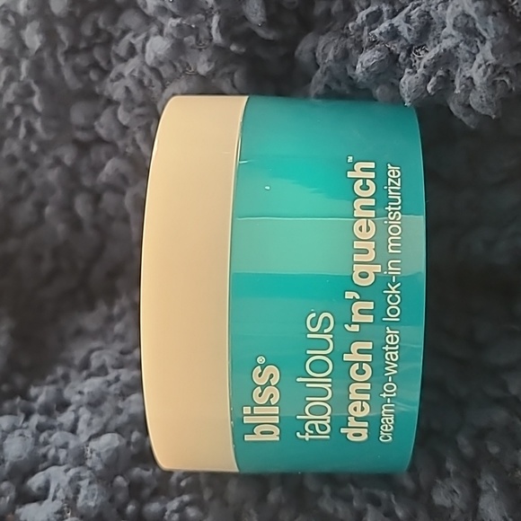 bliss Fabulous Drench 'N' Quench Moisturizer - Picture 1 of 1
